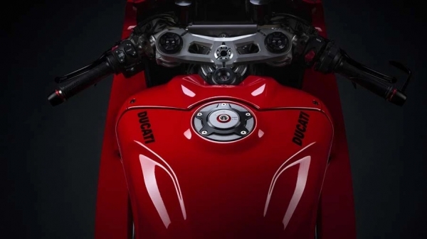 Ducati Panigale V4 S Racing