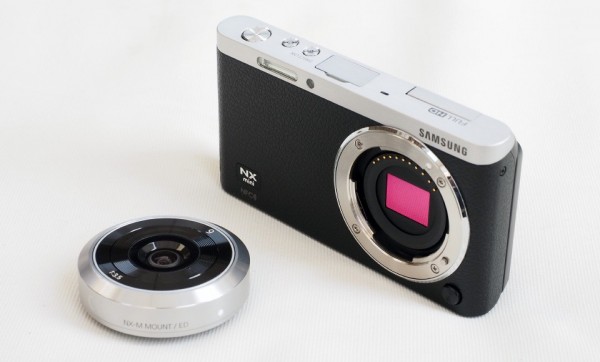 Samsung NX Mini Aynasız Fotoğraf Makinesi