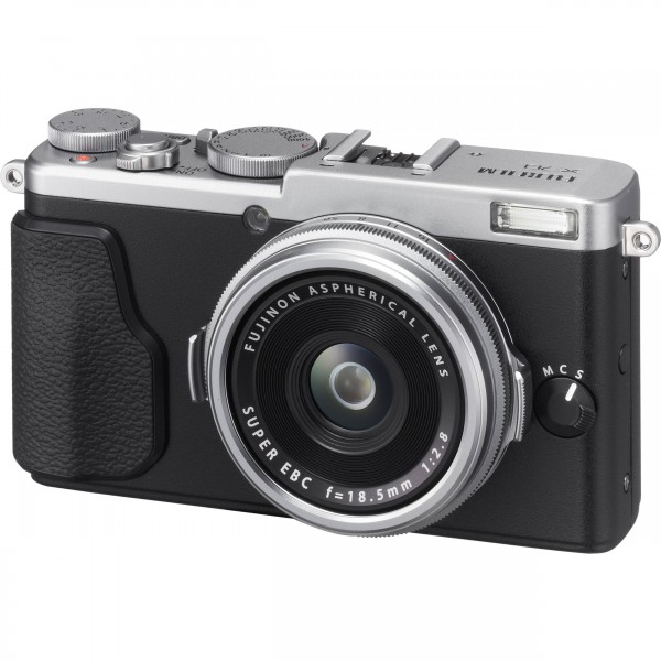 Fujifilm X70 Kompakt Fotoğraf Makinesi