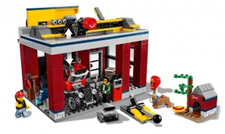 LEGO City 60258 Tuning Workshop