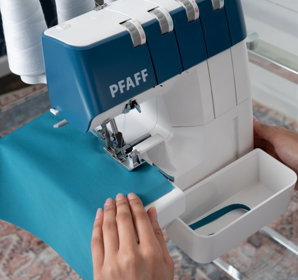 Pfaff Admire 1000 Overlok ve Reçme Makinesi
