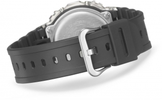 Casio G-Shock DW-5600SKC-1DR Kol Saati