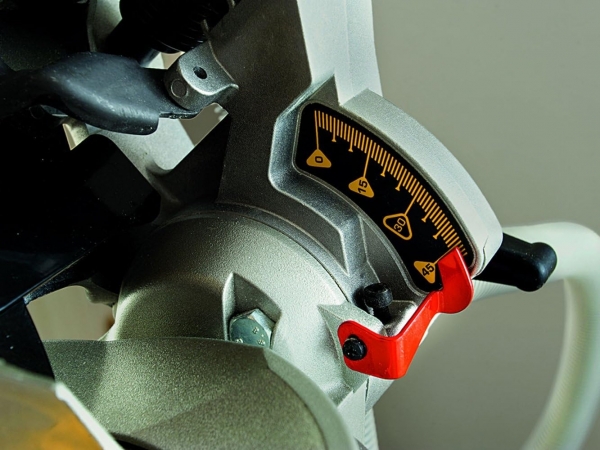 Dewalt D27113-QS Gönye Testere