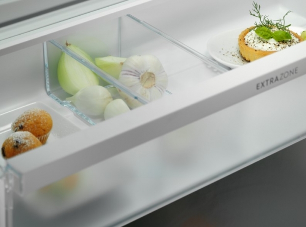 Electrolux KNG7TE75S Buzdolabı