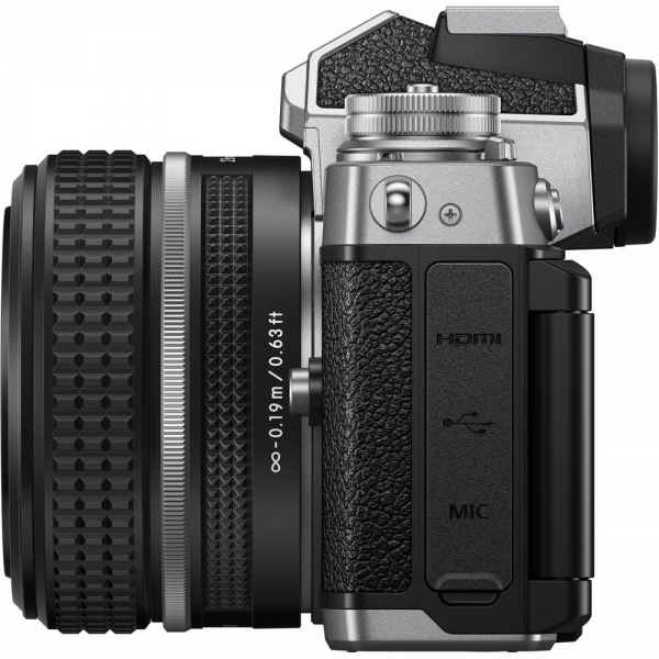 Nikon Z fc 28mm Aynasız Fotoğraf Makinesi
