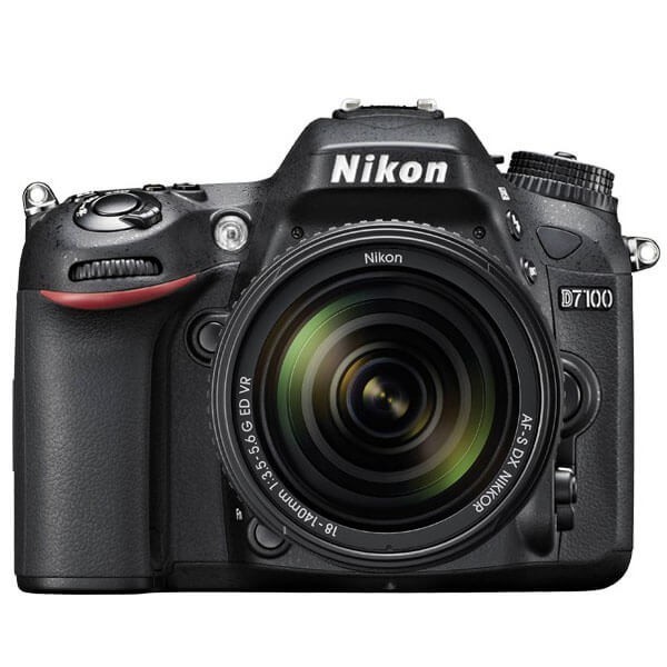 Nikon D7100 18-140mm DSLR Fotoğraf Makinesi (18-140 mm)