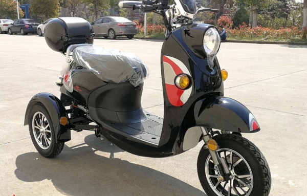 Apachi Efes Scooter