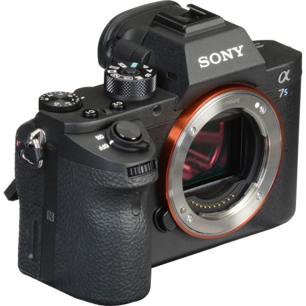 Sony A7S II Aynasız Fotoğraf Makinesi