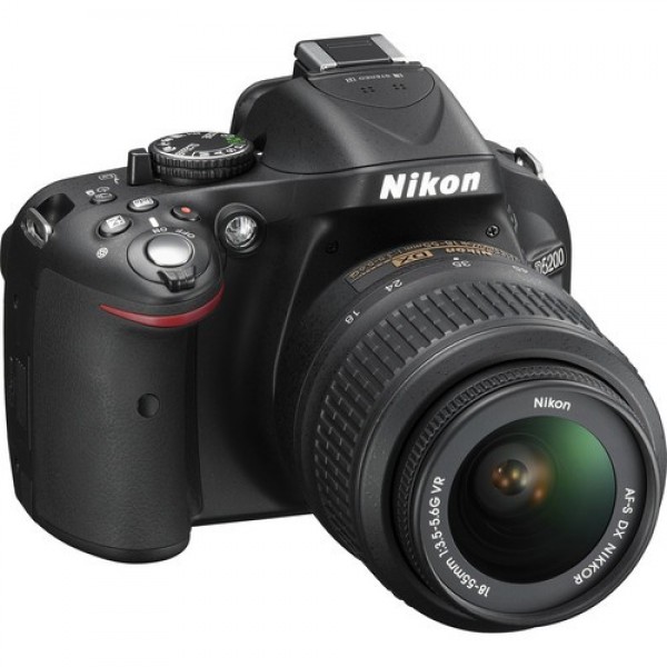 Nikon D5200 18-55mm DSLR Fotoğraf Makinesi