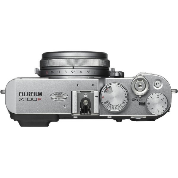 Fujifilm X100F Kompakt Fotoğraf Makinesi