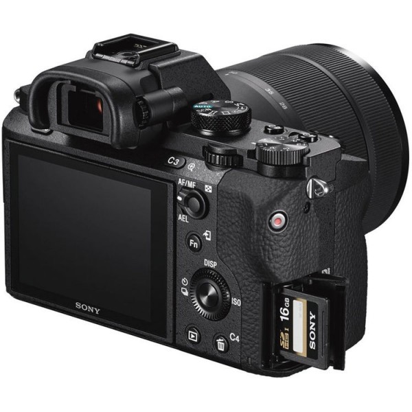 Sony A7 II 28-70mm Aynasız Fotoğraf Makinesi