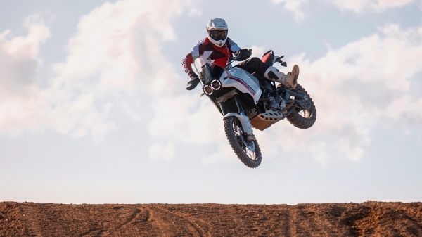 Ducati DesertX Cross