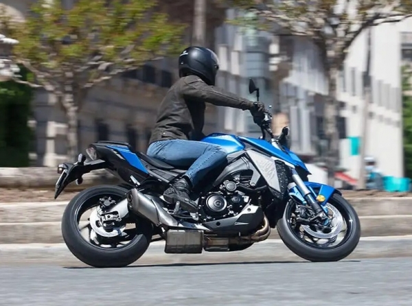 Suzuki GSX S950 Sport