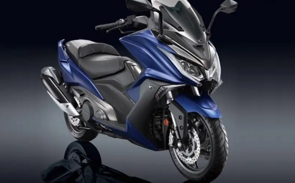 Kymco AK 550 Scooter
