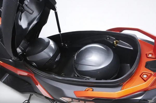 Kymco DT X360 Scooter