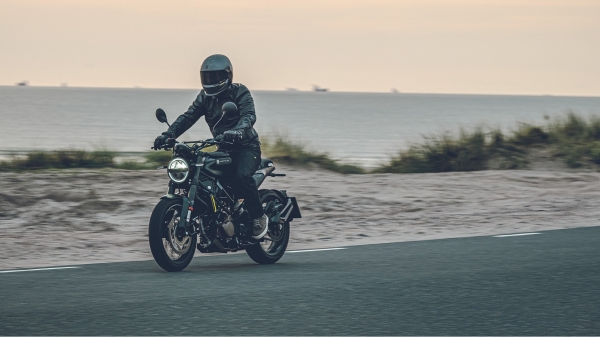 Husqvarna Svartpilen 125 Klasik