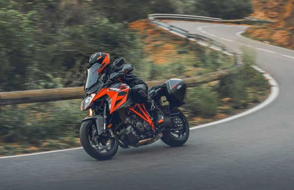KTM 1290 Super Duke GT Naked