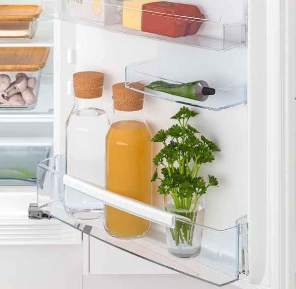 Ikea SMÄFRUSEN Buzdolabı