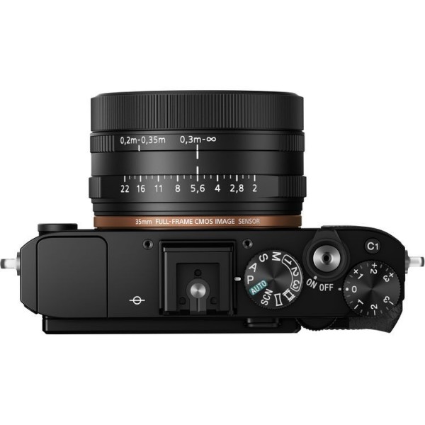 Sony DSC-RX1R II Kompakt Fotoğraf Makinesi (42 MP)