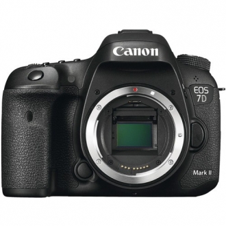 Canon EOS 7D Mark II 24-105mm DSLR Fotoğraf Makinesi