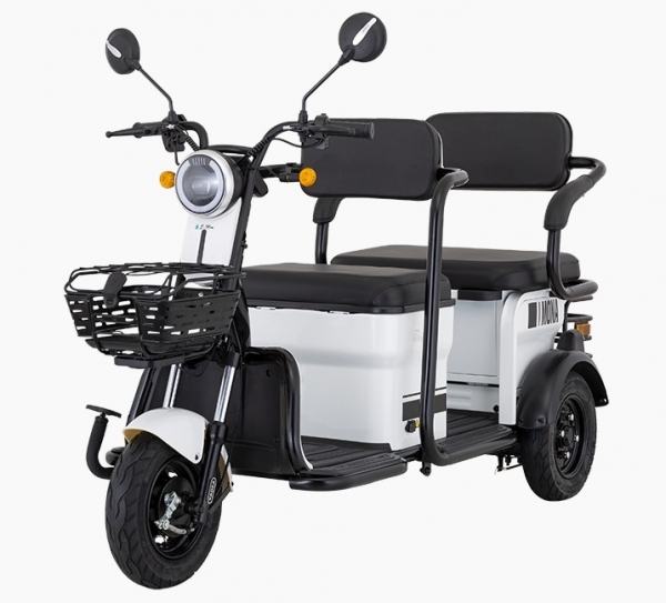 E-Mon Mona Moped