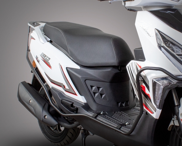 Falcon Mocco 50 Scooter