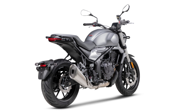 VOGE 500AC Naked