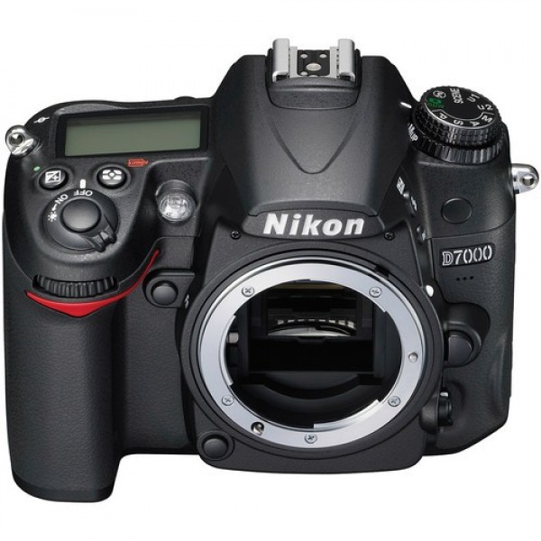 Nikon D7000 DSLR Fotoğraf Makinesi (Gövde)