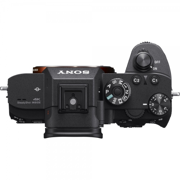Sony A7R III A Aynasız Fotoğraf Makinesi