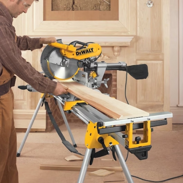 Dewalt DWS780-QS Gönye Testere