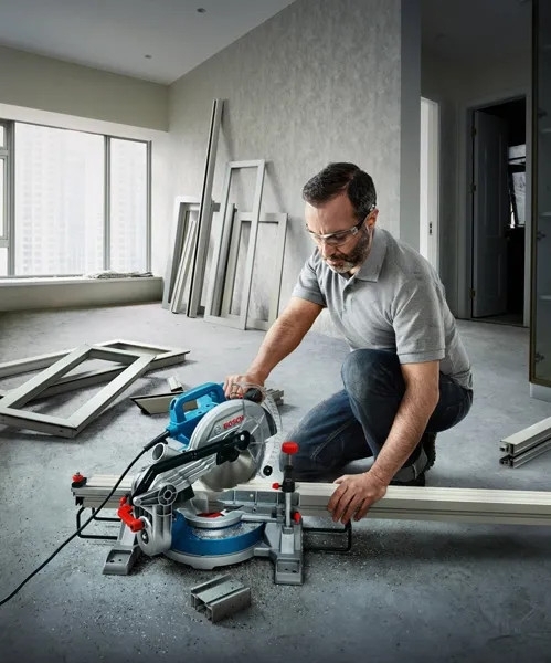 Bosch GCM 216 Professional Gönye Testere