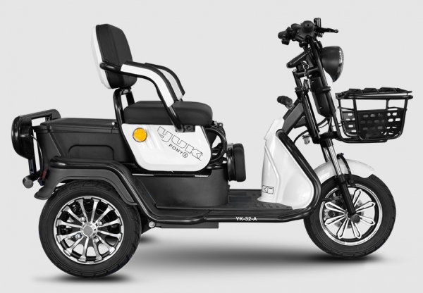 Yuki YK-32-A Pony X Moped