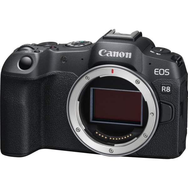 Canon EOS R8 24-50mm Aynasız Fotoğraf Makinesi