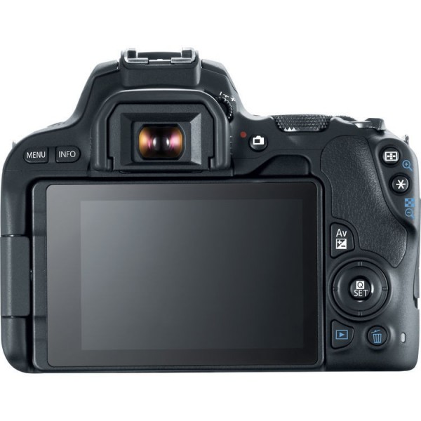 Canon EOS 200D DSLR Fotoğraf Makinesi