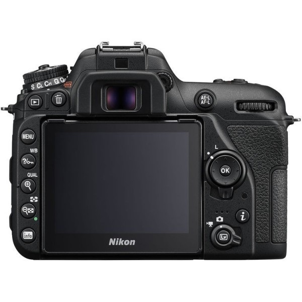 Nikon D7500 DSLR Fotoğraf Makinesi (Gövde)