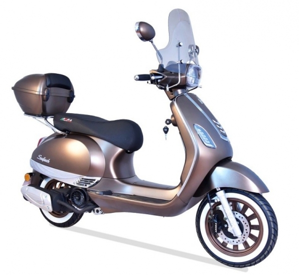 Arora Safari 50 Scooter