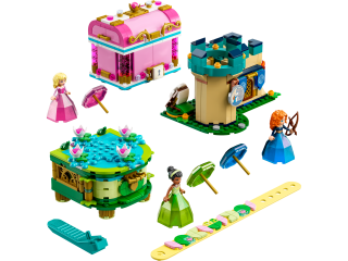 LEGO Disney 43203 Aurora Merida and Tiana's Enchanted Creations