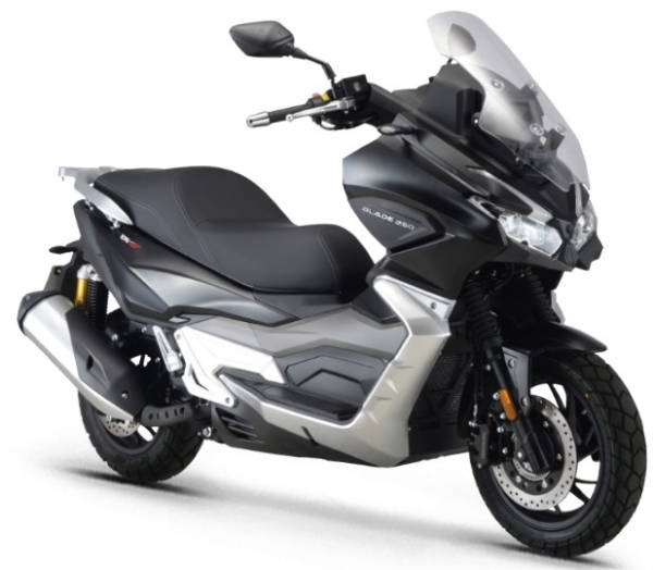 RKS Blade 250 Scooter