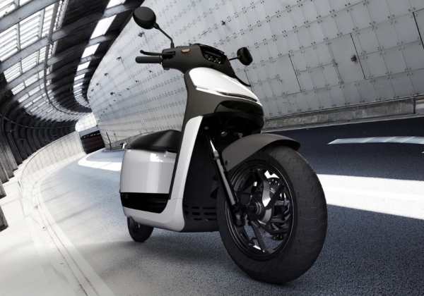 QJ G2 Scooter