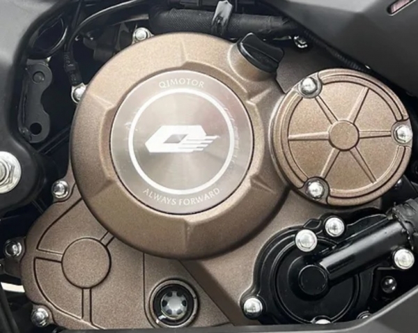 QJ SRK 125 S Naked