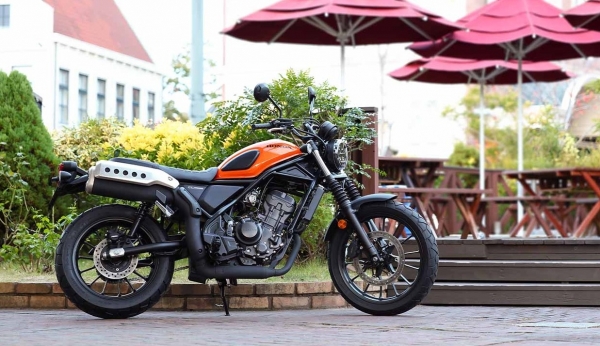 Honda CL250 Naked