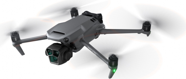 DJI Mavic 3 Pro Fly More Combo Drone