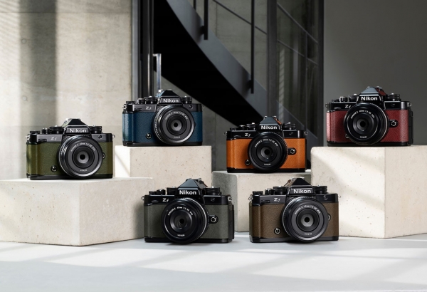 Nikon Zf Aynasız Fotoğraf Makinesi