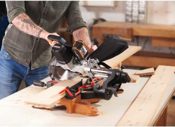 Worx WX845.9CB Gönye Testere