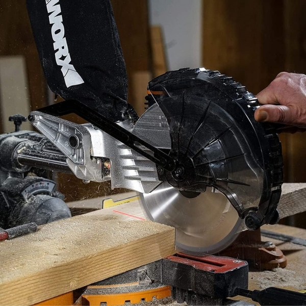 Worx WX845.9CB Gönye Testere