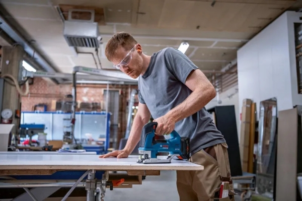 Bosch GST 18V-155 BC Solo Dekupaj Testere
