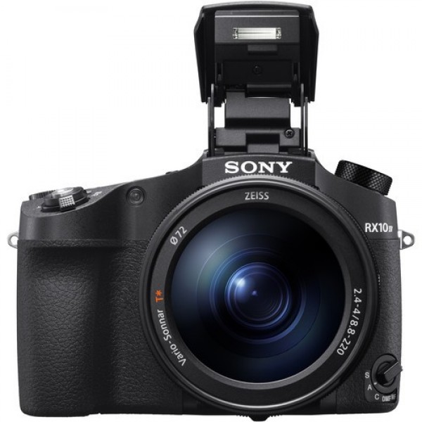 Sony DSC-RX10 IV Kompakt Fotoğraf Makinesi