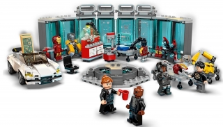 LEGO Marvel 76216 Iron Man Armoury