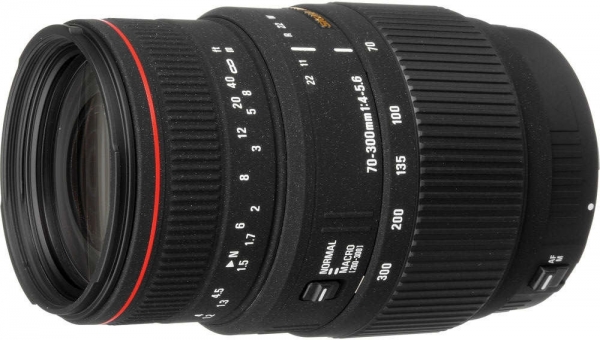 Sigma 70-300mm F4-5.6 APO DG Macro EF