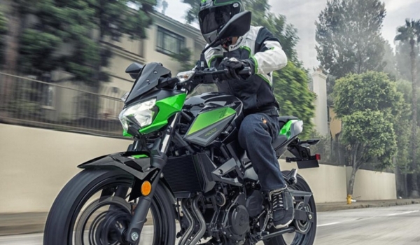 Kawasaki Z400 Naked